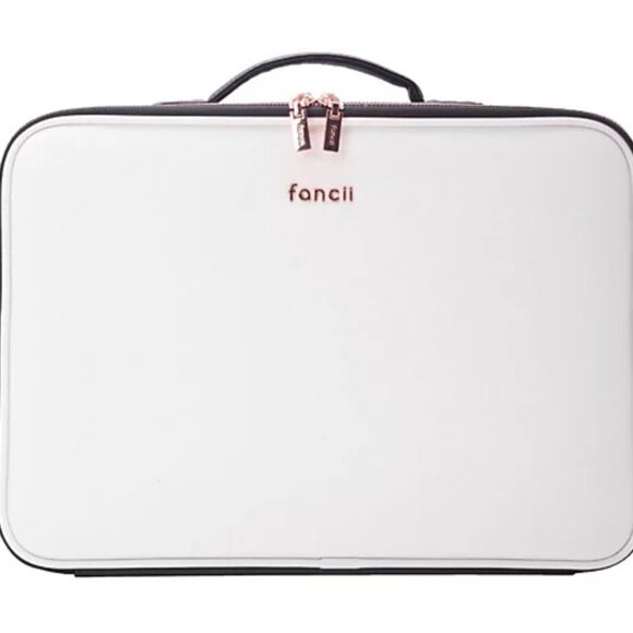 NWOT Fancii Madison Large Makeup Train Case in White - Picture 1 of 8